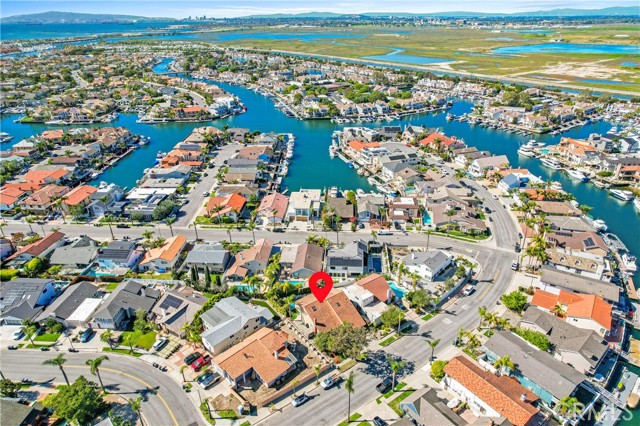 Detail Gallery Image 61 of 67 For 16293 Wayfarer Ln, Huntington Beach,  CA 92649 - 5 Beds | 3/1 Baths