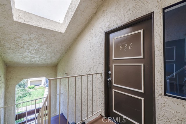 Detail Gallery Image 3 of 35 For 18149 Sundowner Way #936,  Canyon Country,  CA 91387 - 2 Beds | 2 Baths