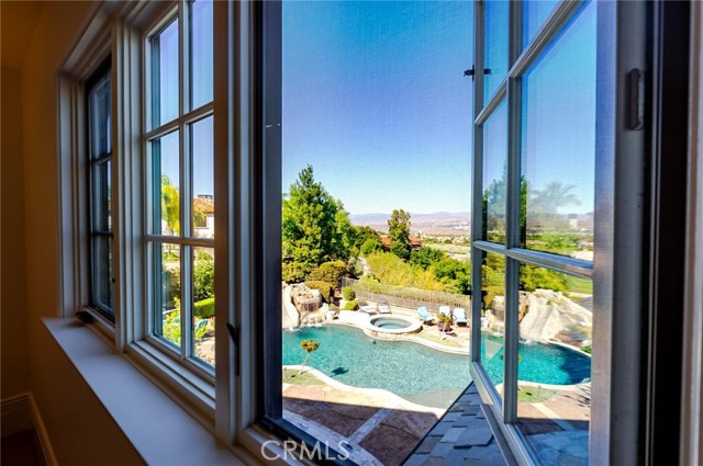 Image 37 of 74 For 25532 Oak Meadow Drive