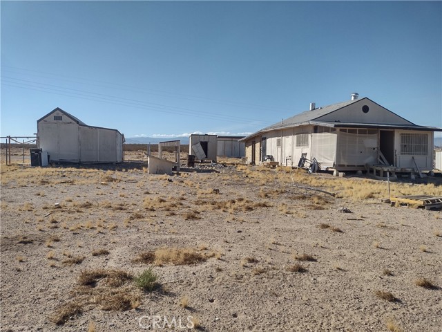 Detail Gallery Image 2 of 23 For 41555 Sun Rose Ave, Lucerne Valley,  CA 92356 - 1 Beds | 1 Baths