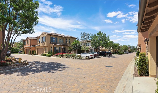 55 Fuchsia, Lake Forest CA: https://media.crmls.org/medias/cb73178f-631f-4905-9e2f-f2a3be6bdcfc.jpg