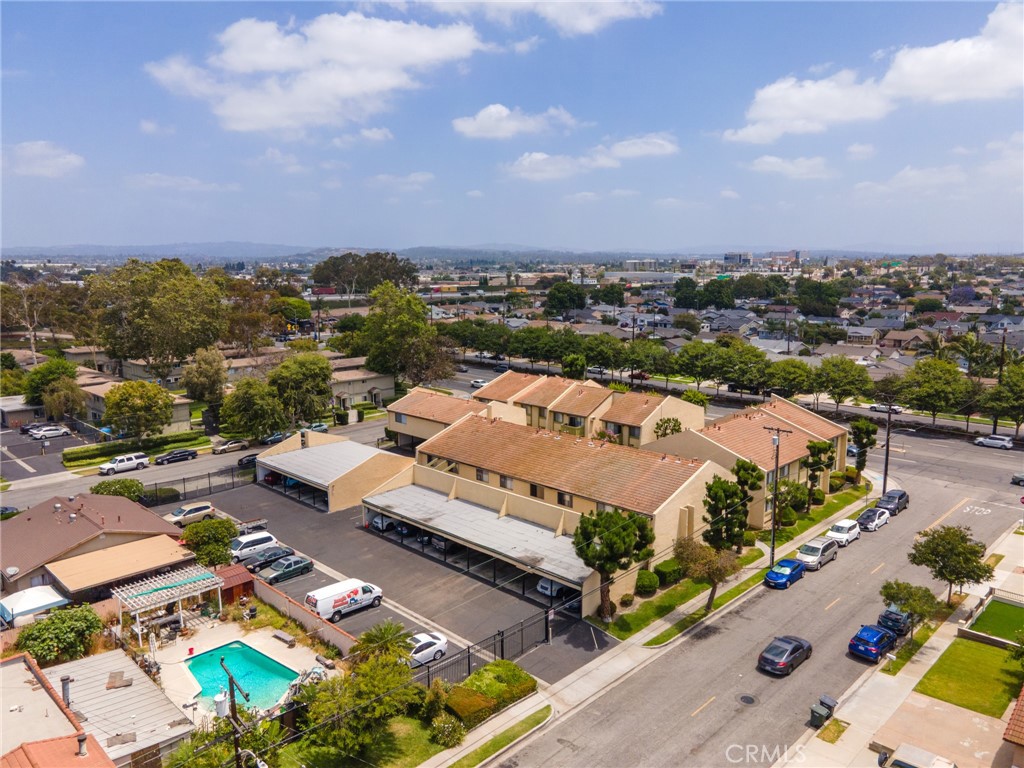 Cb738120 3b0e 4e0a 97e4 D116cb591db9