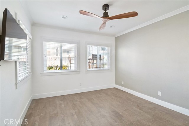 40 15th Street, Hermosa Beach CA: https://media.crmls.org/medias/cb739552-cc05-4948-8409-1b4ff6e4c0a9.jpg