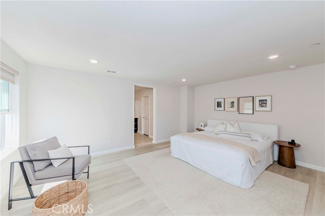 1202 Clipper Lane, Harbor City CA: https://media.crmls.org/medias/cb7395bc-12f6-4650-a8d0-3a26638855fa.jpg