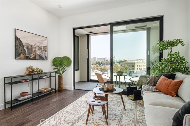 Detail Gallery Image 10 of 33 For 118 Astronaut Ellison S Onizuka Street #308,  Los Angeles,  CA 90012 - 1 Beds | 1 Baths