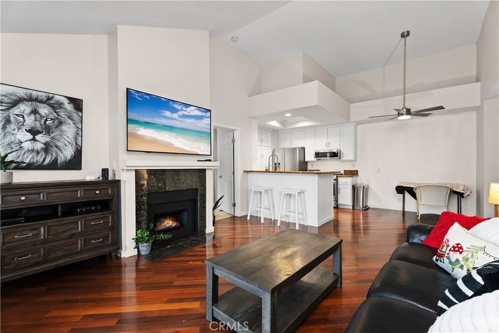 MLS #OC25280955 image #17