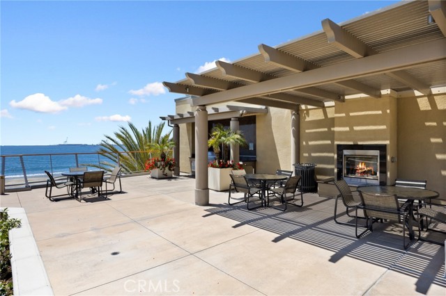1400 E Ocean Boulevard, Long Beach CA: https://media.crmls.org/medias/cb748e39-9325-4878-8415-e374d367435f.jpg