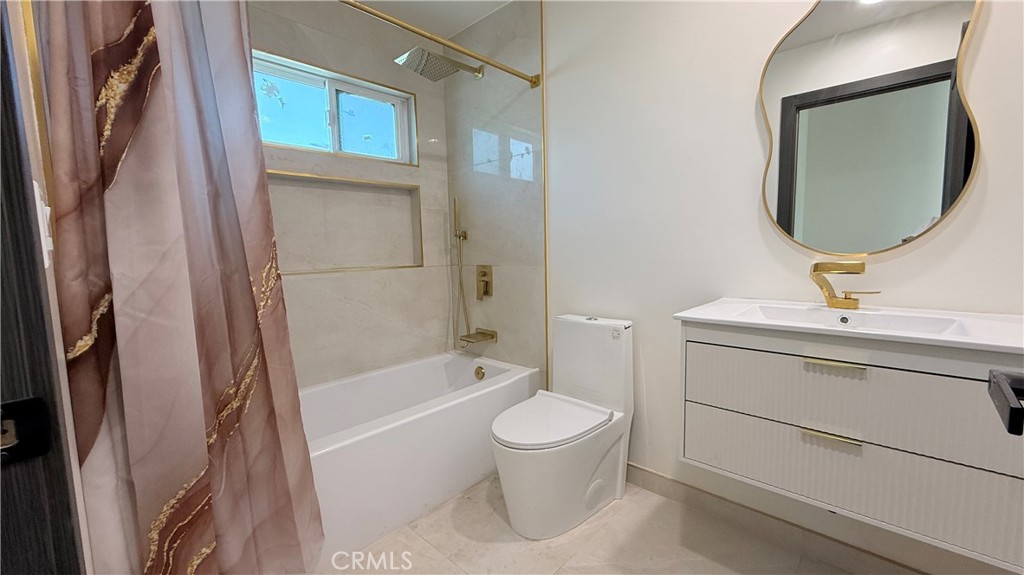 https://media.crmls.org/medias/cb74a214-57dc-4a07-a550-aa20542d4642.jpg?preset=X-Large