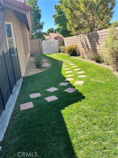 Detail Gallery Image 21 of 22 For 3653 Toscany Ct, Palmdale,  CA 93550 - 4 Beds | 2 Baths