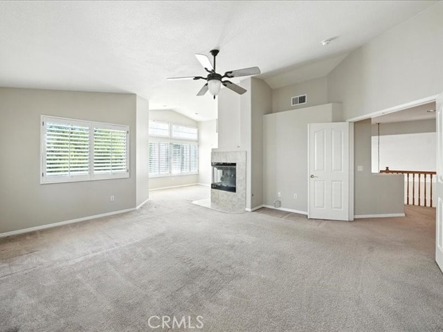 Detail Gallery Image 25 of 45 For 14433 Grandifloras Rd, Canyon Country,  CA 91387 - 4 Beds | 3 Baths