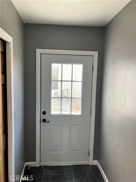 Detail Gallery Image 38 of 43 For 1818 W 81st, Los Angeles,  CA 90047 - 4 Beds | 3/1 Baths