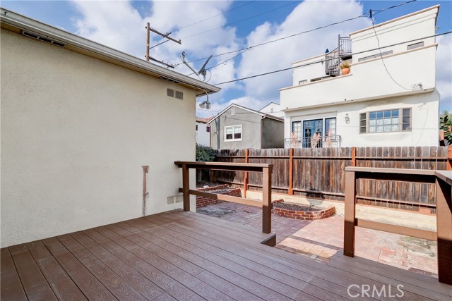 333 28th Street, Hermosa Beach, California 90254, 3 Bedrooms Bedrooms, ,2 BathroomsBathrooms,Residential,Sold,28th,SB22013671