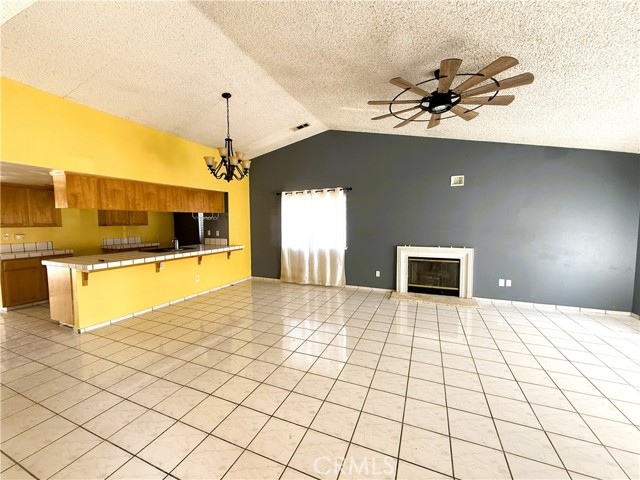 Detail Gallery Image 2 of 24 For 1708 Payne Dr, Arvin,  CA 93203 - 4 Beds | 2 Baths
