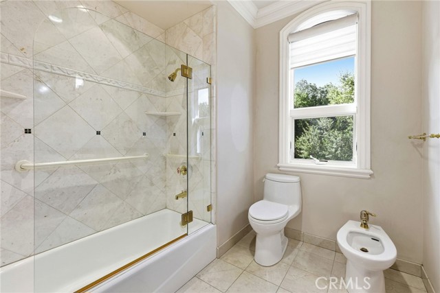 Detail Gallery Image 31 of 44 For 28080 Laura Ct, Los Altos Hills,  CA 94022 - 5 Beds | 7 Baths