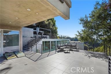 Detail Gallery Image 43 of 47 For 9716 Oak Pass Rd, Beverly Hills,  CA 90210 - 6 Beds | 3/2 Baths