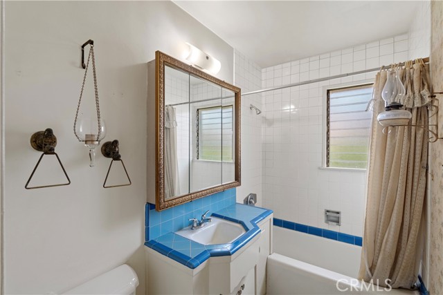 1630 Lakme Avenue, Wilmington CA: https://media.crmls.org/medias/cb7913de-7ba7-4f77-b25a-900f1b54df70.jpg