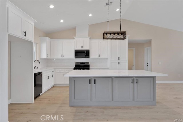 10628 Pauhaska Road, Apple Valley CA: https://media.crmls.org/medias/cb793656-22b2-407b-a8e6-7e47709f8602.jpg
