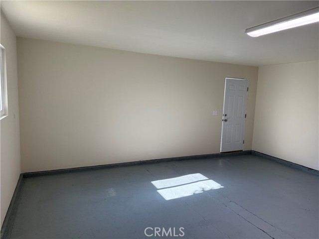 920 E Elma Street, Ontario CA: https://media.crmls.org/medias/cb79bbe8-0f49-4215-aa45-99f269dca1bb.jpg