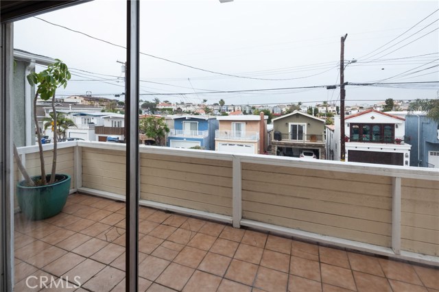 1628 Van Horne Lane, Redondo Beach, California 90278, 3 Bedrooms Bedrooms, ,1 BathroomBathrooms,Residential,Sold,Van Horne,SB17003109