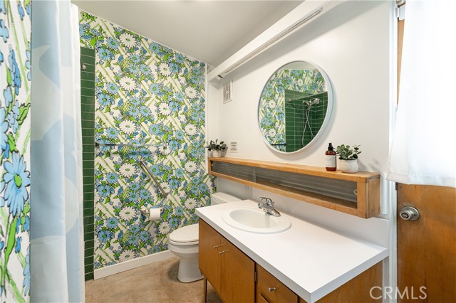 Detail Gallery Image 23 of 45 For 17025 Labrador St, Northridge,  CA 91325 - 4 Beds | 2/1 Baths