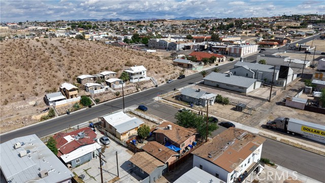 Detail Gallery Image 22 of 26 For 113 E White St, Barstow,  CA 92311 - – Beds | – Baths