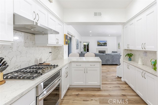 30030 Grandifloras Road, Canyon Country CA: https://media.crmls.org/medias/cb7cd14a-2774-4490-92fa-7ad03a3d6937.jpg