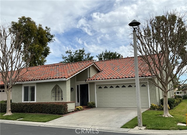 MLS# OC23028551
