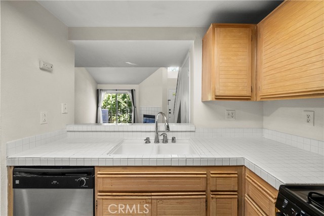 Detail Gallery Image 11 of 30 For 24143 Del Monte Dr #282,  Valencia,  CA 91355 - 1 Beds | 1 Baths