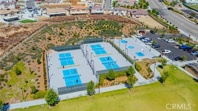 26686 Verdant Circle, Menifee CA: https://media.crmls.org/medias/cb7e1677-4ce6-4afc-8cf6-ebb717091d19.jpg