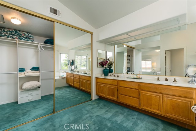 Detail Gallery Image 31 of 49 For 21714 Agajanian Ln, Saugus,  CA 91350 - 4 Beds | 3 Baths