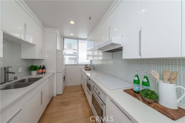 Detail Gallery Image 31 of 43 For 938 2nd St #301,  Santa Monica,  CA 90403 - 2 Beds | 2/1 Baths