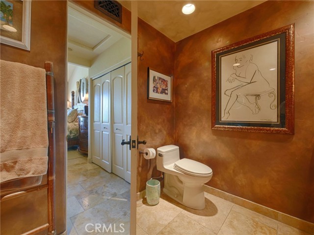 Image 26 for 76458   Violet CIR
