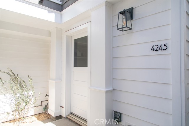 Detail Gallery Image 2 of 20 For 424 1/2 Marguerite Ave, Corona Del Mar,  CA 92625 - 2 Beds | 2/1 Baths