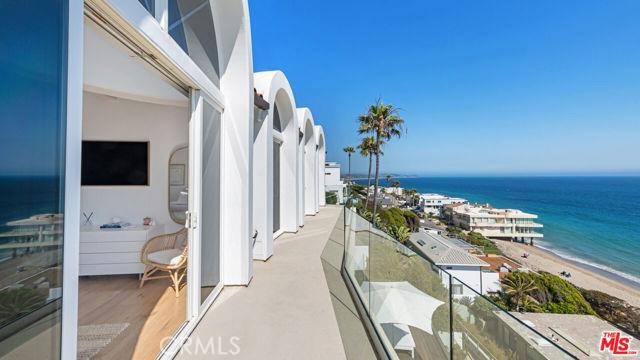 Detail Gallery Image 33 of 69 For 31654 Broad Beach Rd, Malibu,  CA 90265 - 4 Beds | 3/1 Baths