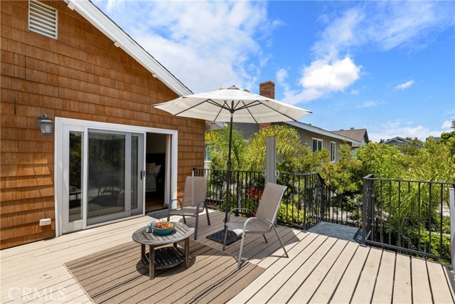 27492 Via Valor, Dana Point CA: https://media.crmls.org/medias/cb7fe1ed-1524-4674-899f-a3250ef59619.jpg
