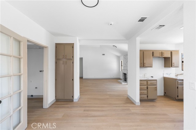 44130 Dahlia Street, Lancaster CA: https://media.crmls.org/medias/cb80091a-0319-4b2f-98a5-1ca00ea3e99f.jpg
