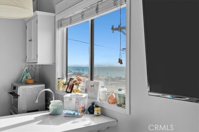 Detail Gallery Image 16 of 44 For 225 El Porto St, Manhattan Beach,  CA 90266 - – Beds | – Baths