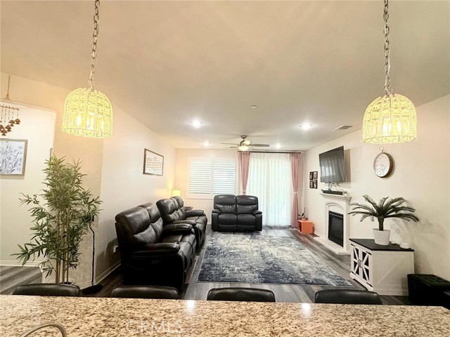 Detail Gallery Image 7 of 33 For 6842 Narrow Way, Jurupa Valley,  CA 91752 - 3 Beds | 2 Baths