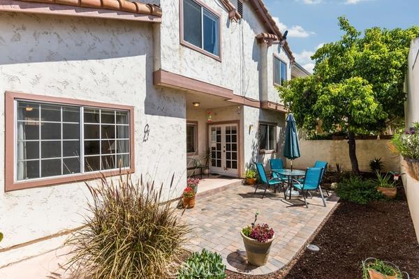 2120 Clark Lane, Redondo Beach, California 90278, 4 Bedrooms Bedrooms, ,2 BathroomsBathrooms,Residential,Sold,Clark,SB16085184