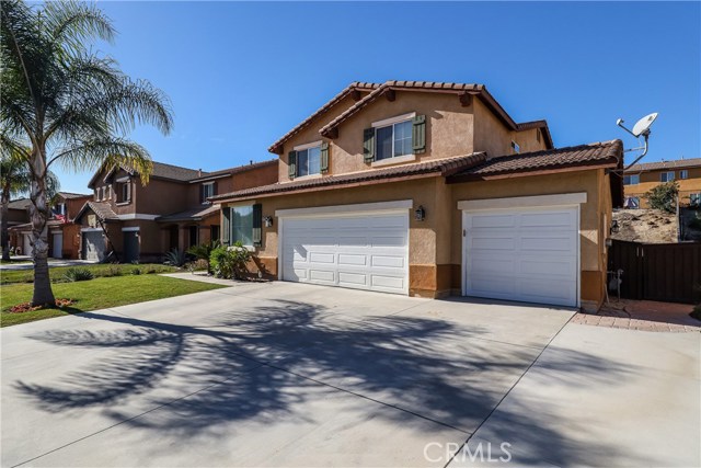 17275 Woodentree Ln, Riverside, CA 92503