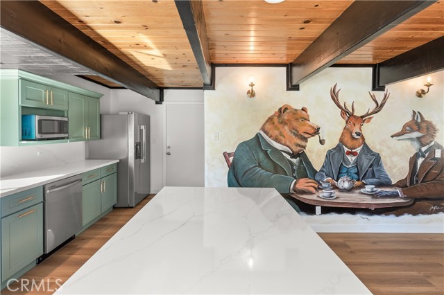 Detail Gallery Image 6 of 72 For 39933 Deer, Big Bear Lake,  CA 92315 - 3 Beds | 2 Baths