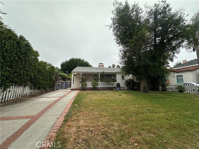 4309 Saint Clair Avenue photo 2