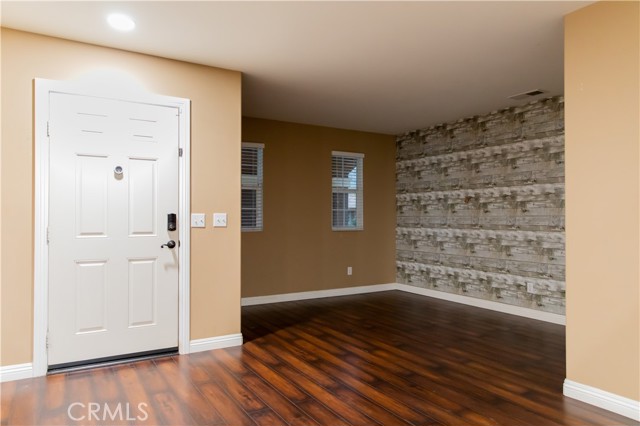 Detail Gallery Image 4 of 34 For 575 Julian Ave, San Jacinto,  CA 92582 - 3 Beds | 2 Baths