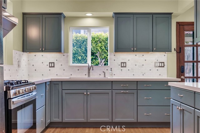 Detail Gallery Image 13 of 29 For 559 W 39th, San Pedro,  CA 90731 - 3 Beds | 2 Baths