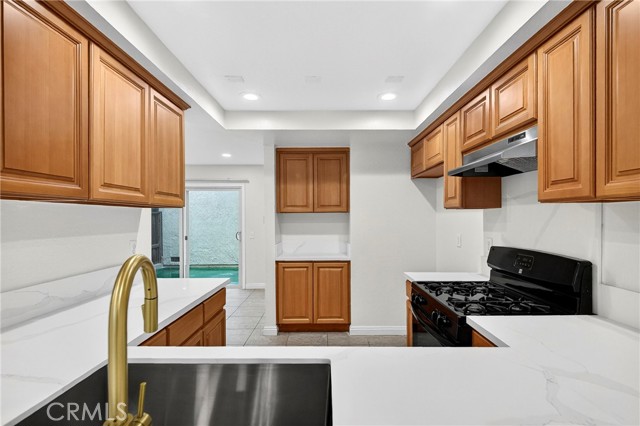 Detail Gallery Image 10 of 34 For 11360 166th #10,  Cerritos,  CA 90703 - 2 Beds | 1/1 Baths