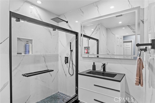 Detail Gallery Image 9 of 26 For 12822 Hensel, Baldwin Park,  CA 91706 - 4 Beds | 2 Baths