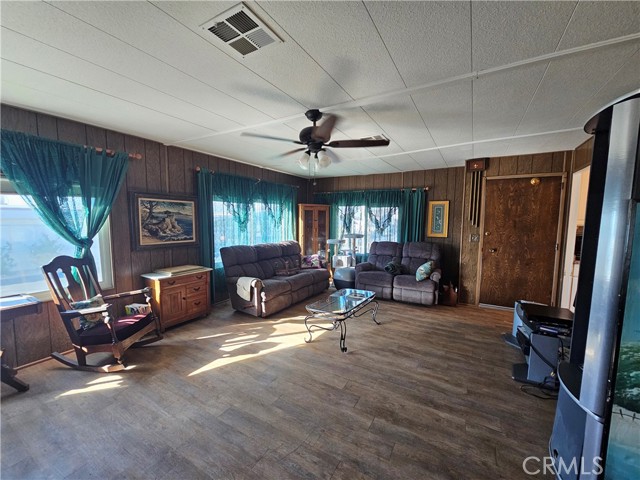 Detail Gallery Image 10 of 27 For 950 California, Calimesa,  CA 92320 - 2 Beds | 2 Baths