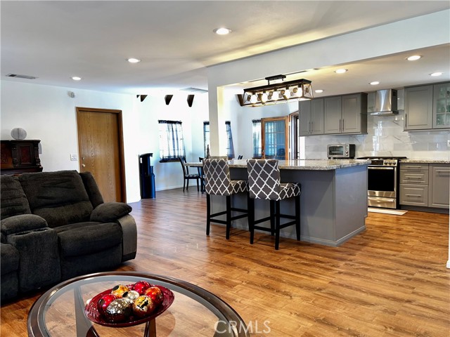 Detail Gallery Image 12 of 51 For 14899 Greenbriar Dr, Helendale,  CA 92342 - 3 Beds | 2/1 Baths
