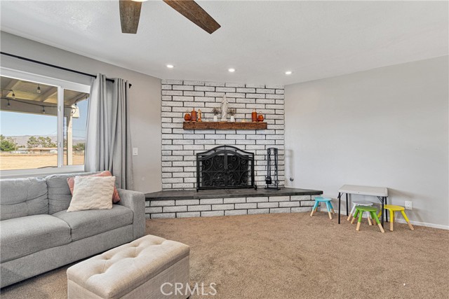 Detail Gallery Image 7 of 35 For 15445 Dale Evans, Apple Valley,  CA 92307 - 3 Beds | 2 Baths