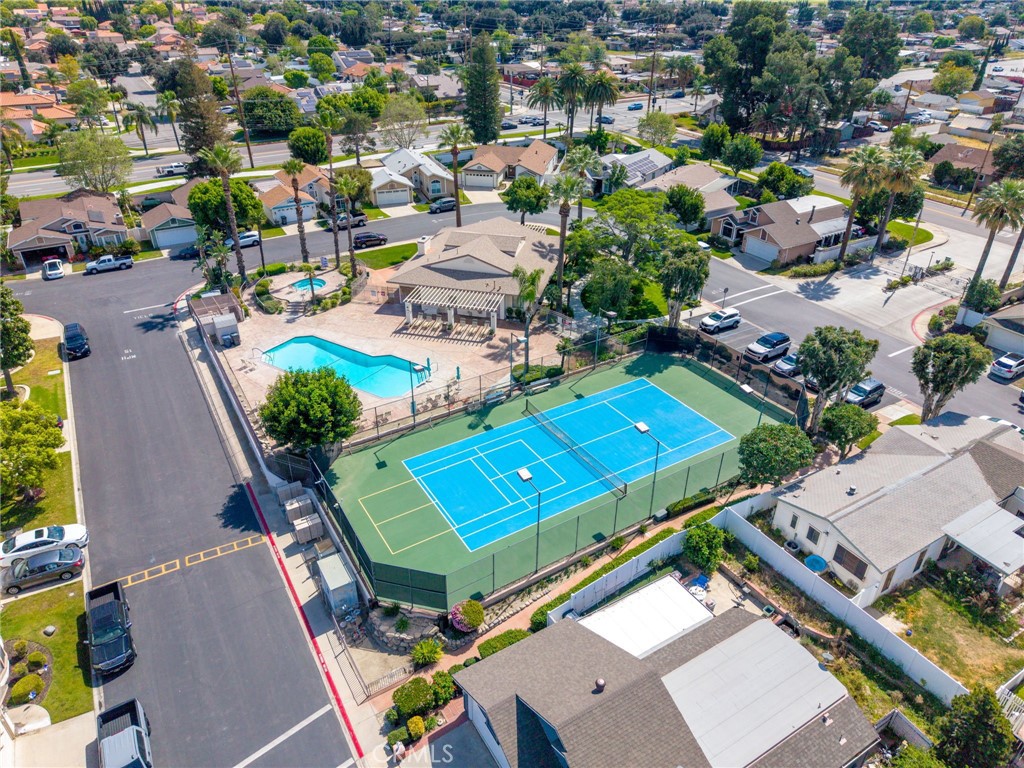 https://media.crmls.org/medias/cb8740f3-dfac-41a7-a292-5d82d63e3007.jpg?preset=X-Large
